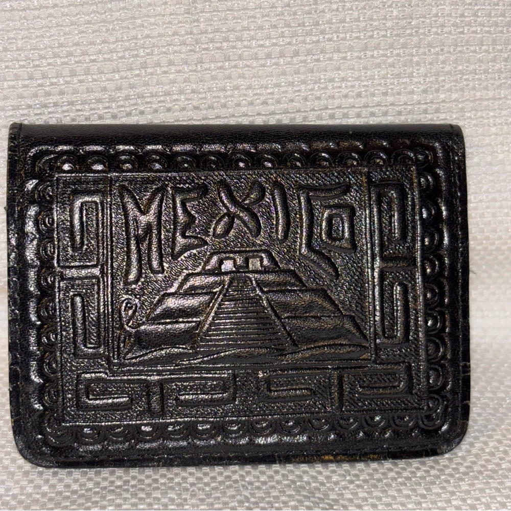 Black Embossed Leather Wallet - Picture 4 of 7